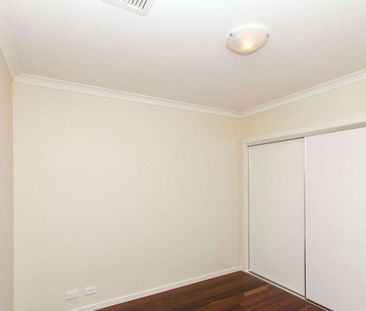 Beautifully Appointed Townhouse - Photo 5