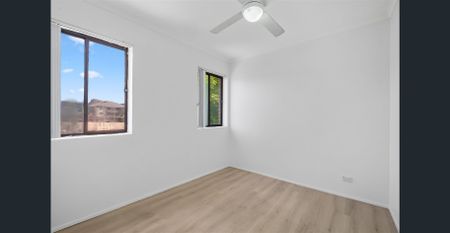 2-Bedroom Apartment with Lock-Up Garage - Photo 4