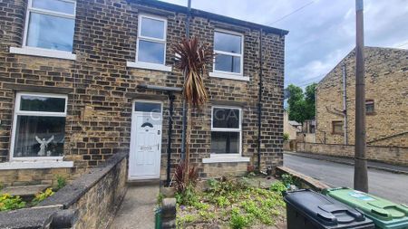 2 bedroom end of terrace house to rent - Photo 5