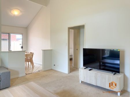 Victoria Park - Photo 3