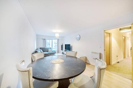 3 bedroom flat to rent - Photo 2