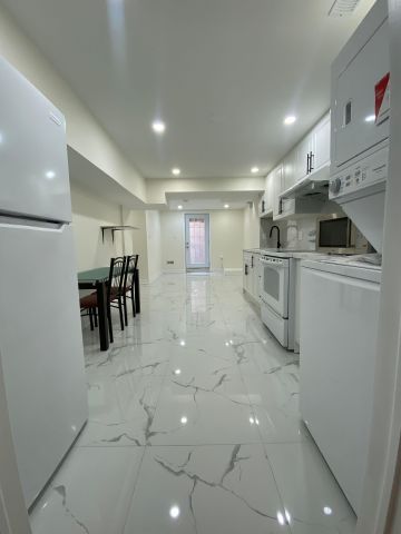 For Lease - 49 Massey Street, Brampton, Ontario - Photo 4