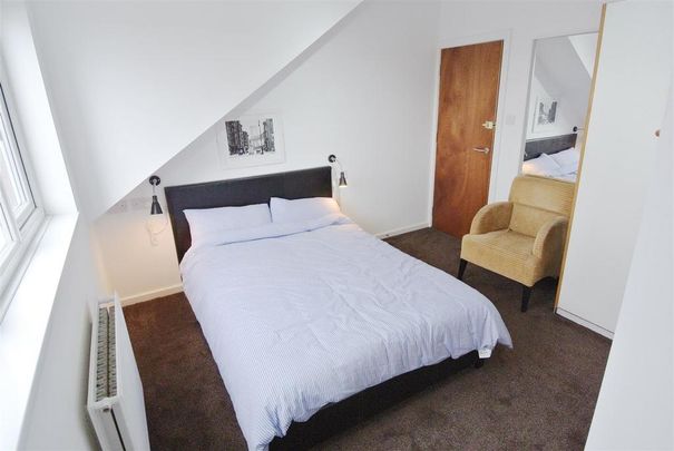 5 bedroom house to rent - Photo 1