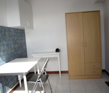 Location Appartement 1 pièce 16m² ST NAZAIRE 44600 - Photo 2