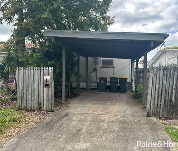 2/33 Forth Street, South Mackay, QLD 4740 - Photo 1
