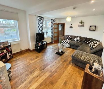 19 Warren Gardens, Lisburn, BT28 1EA - Photo 2