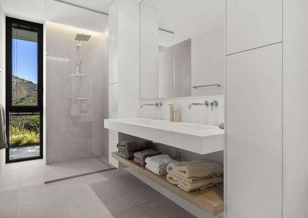 Luxury Villa for rent in Benahavís, Spain