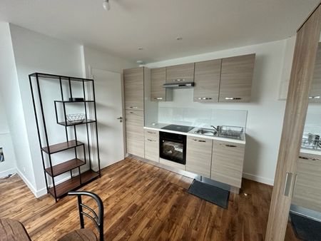 A louer Brest proximité immédiate facs sudio meublé neuf - Photo 5