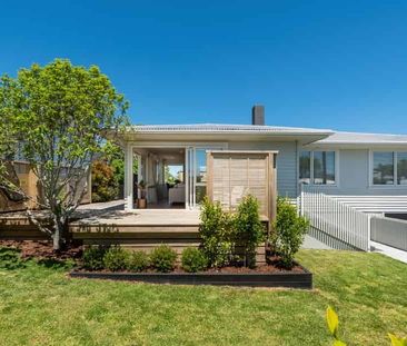 Recently Renovated 3-Bedroom Home in Northcote - Photo 5