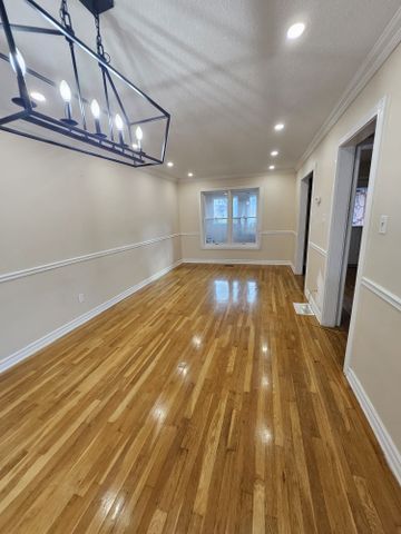 For Lease - 730 Sheppard Avenue Unit# Main & 2nd Level, Pickering, Ontario - Photo 4