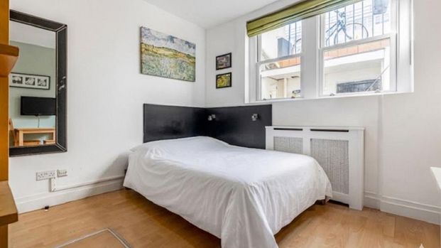 Claverton Street, SW1V - Photo 1