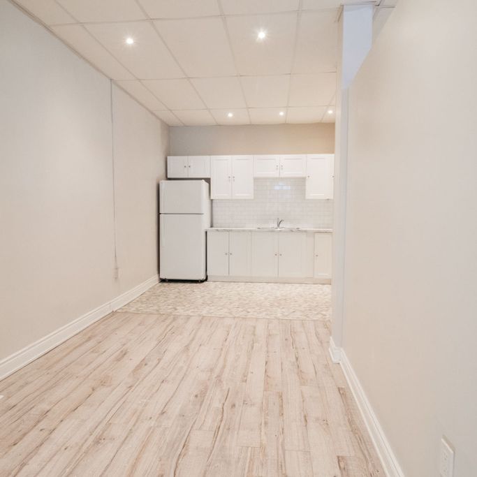 595 King St, Welland (3) - Bachelor Apartment - Photo 1