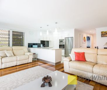 Stylish Tri-Level Living in the Heart of Main Beach - Photo 3