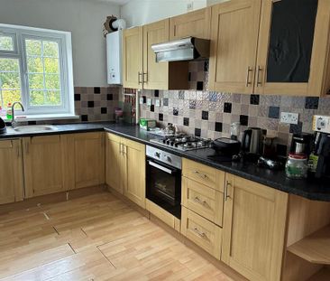 3 bedroom apartment to rent - Photo 1