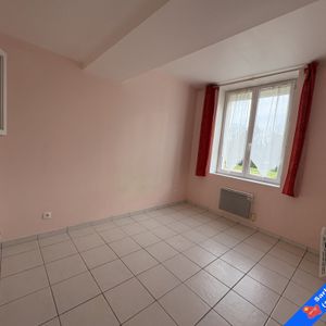 Location Appartement 2 pièces 48m² LAROCHE ST CYDROINE 89400 - Photo 2
