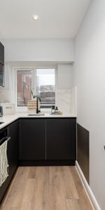 Park Street Room 2 - Photo 4