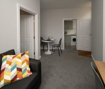 1 bedroom flat to rent - Photo 3