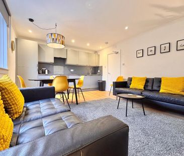 3 bedroom terraced house to rent - Photo 4