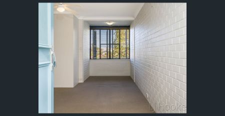 Bright and Peaceful Apartment in Churchlands - Photo 4
