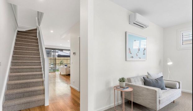 Watts Not To Love - Photo 1