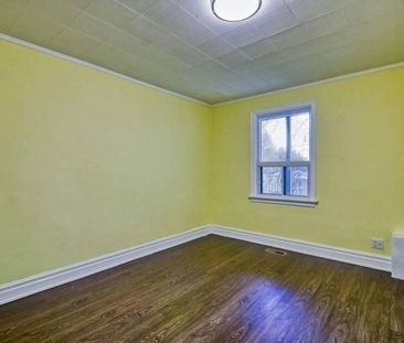 For Lease - 53 Burlingame Road Unit# Main Fl, Toronto, Ontario - Photo 4