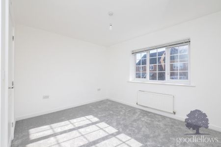 2 bedroom terraced house to rent - Photo 2