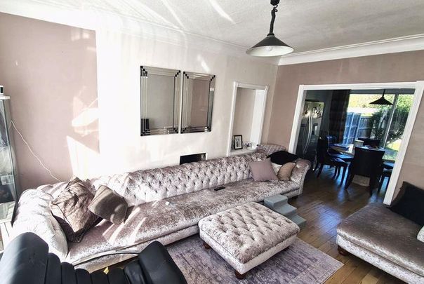 3 bedroom terraced house to rent - Photo 1