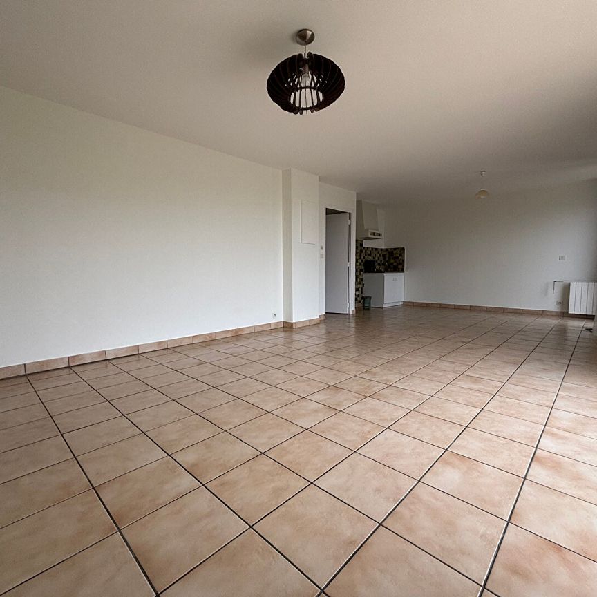 Location Appartement 2 pièces 63m² - Photo 1