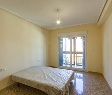 Apartment to rent with brand new reform - Photo 1