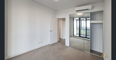 Modern 2 Beds + Study + 1 Bath + 1 Carpark & Storage - Photo 3