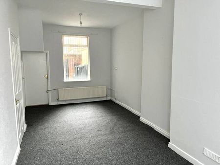 Furnished 2 Bedroom Mid Terrace - Photo 4