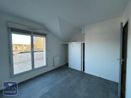Location Appartement 4 pièces 79m² ROYE 80700 - Photo 3
