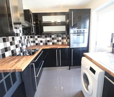 2 bedroom terraced house to rent - Photo 6