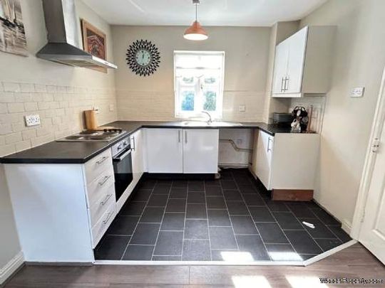 2 bedroom property to rent in Liverpool - Photo 1