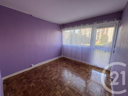 Location Appartement 4 pièces 82m² PONTOISE 95300 - Photo 2