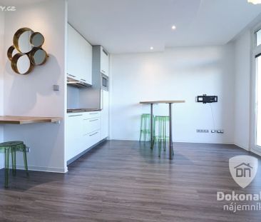 Pronájem bytu 1+kk 27 m² - Photo 1