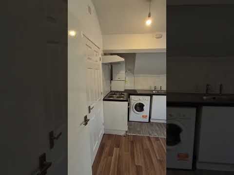 1 Bed Flat, Crescent Road, LU2 - Photo 1