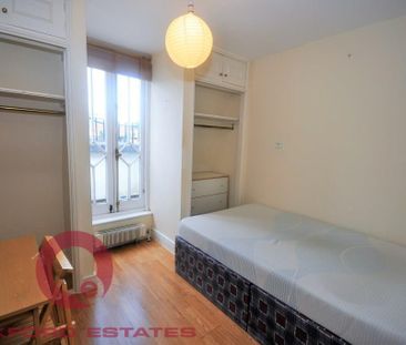 3 bedroom flat to rent - Photo 6
