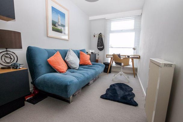 3 bedroom apartment to rent - Photo 1