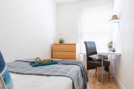 6 bedroom house to rent - Photo 3