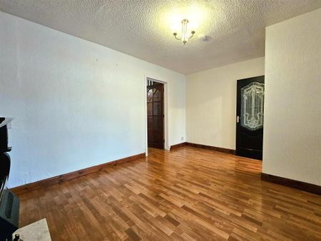 104 Twaddell Avenue, Belfast, BT13 3LG - Photo 5