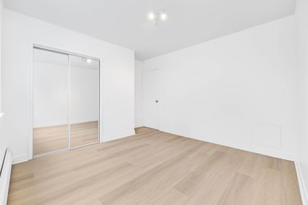 3635 avenue Ridgewood-Bright Spacious 2-Bedroom Apartment! - Photo 3