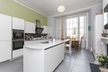 6 bedroom town house to rent - Photo 5