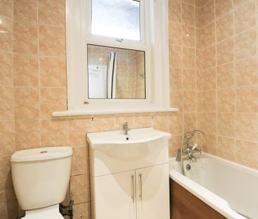 1 bedroom ground floor flat to rent - Photo 4