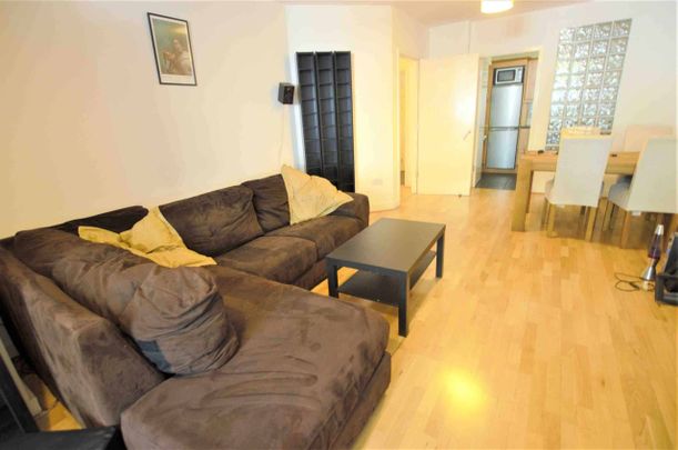 Dakota Court, Royal Canal Bank, Dublin 7 - Photo 1