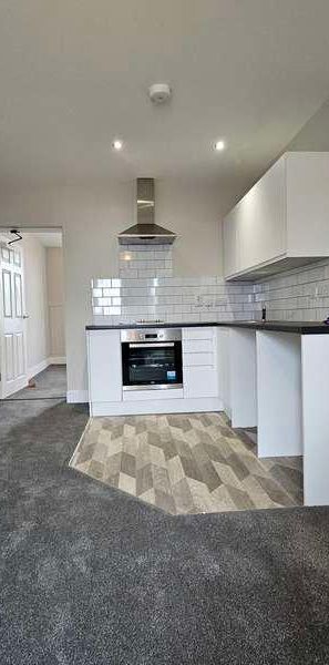Balby Road, Doncaster, DN4 - Photo 1