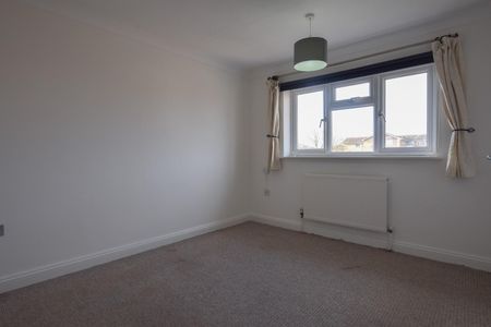 Plantation Road, Sawston - Photo 2