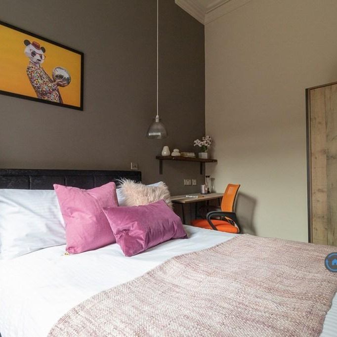 1 bedroom in a house share to rent - Photo 1