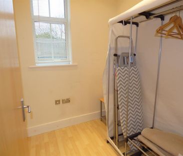 1 bedroom Flat To Let - Photo 1