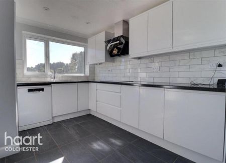 4 bedroom bungalow to rent - Photo 5